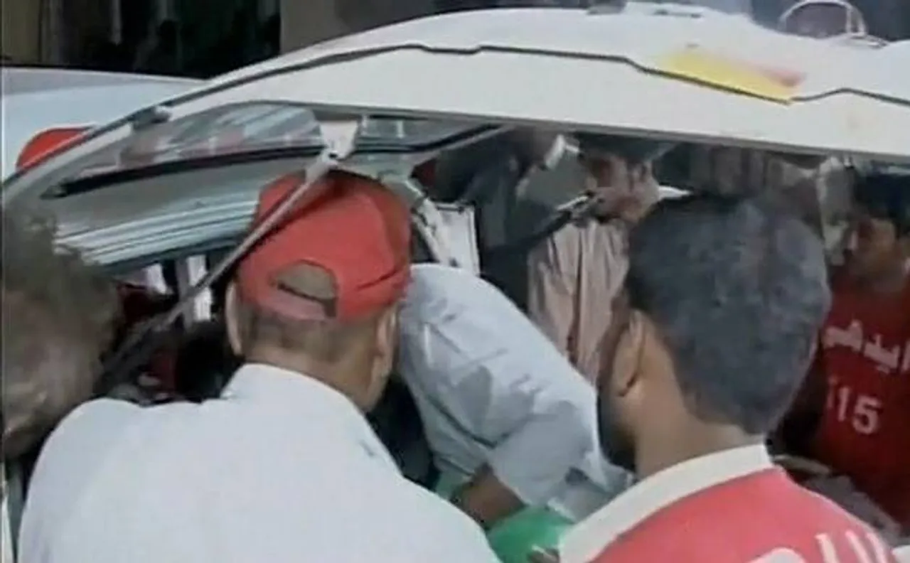 Dargah blast in Pakistan kills 52; suicide attacker was 14yrs-old ISIS soldier, claims Pak media 
