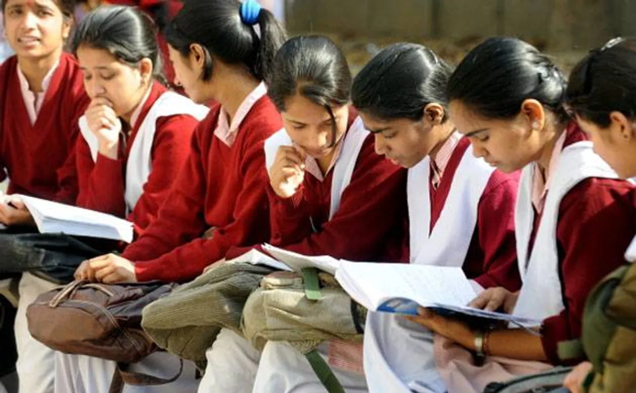 Government to reintroduce compulsory Class X Board exam for CBSE schools from 2017-18 academic year