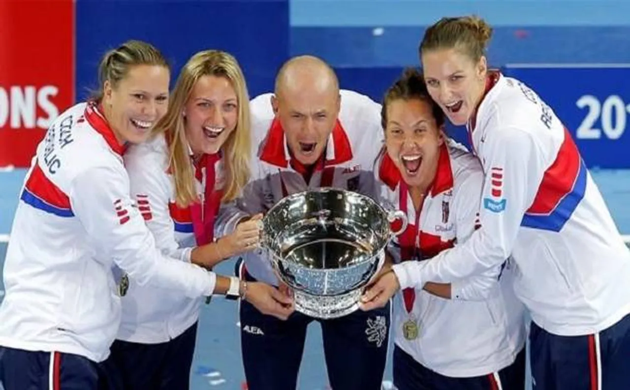 Czech Republic defeats France to win third consecutive Fed Cup title