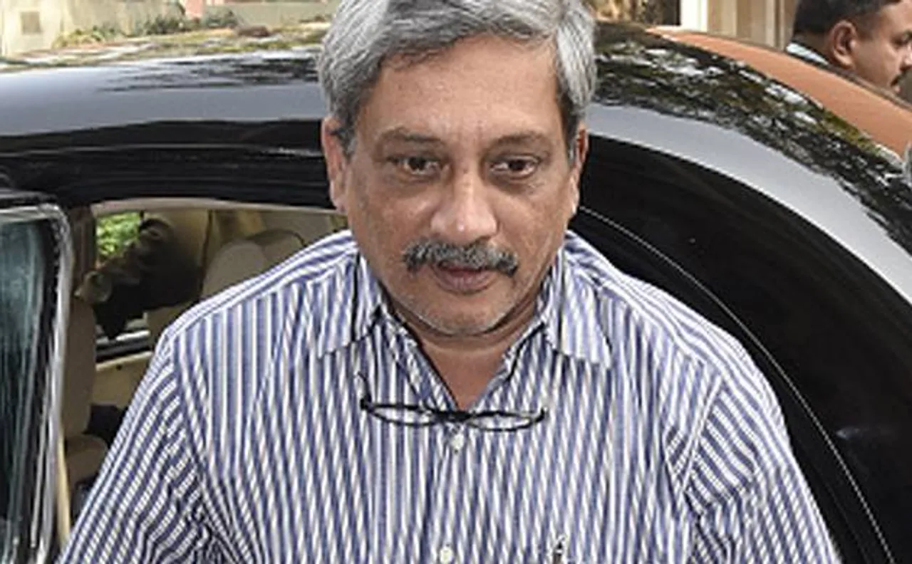 Terror-funding, stone-pelting ended in Kashmir after demonetisation, says Manohar Parrikar