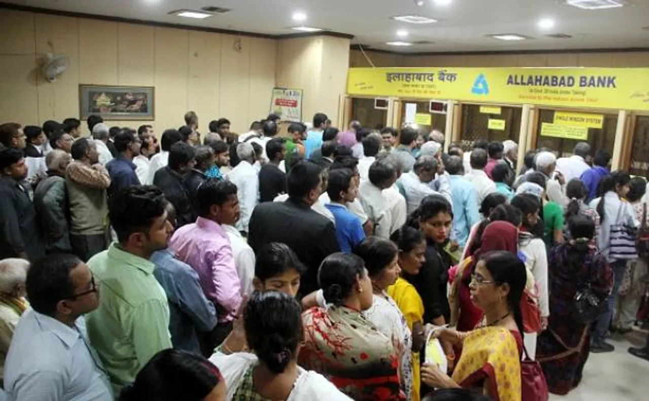 16 deaths reported in 5 days after demonetisation