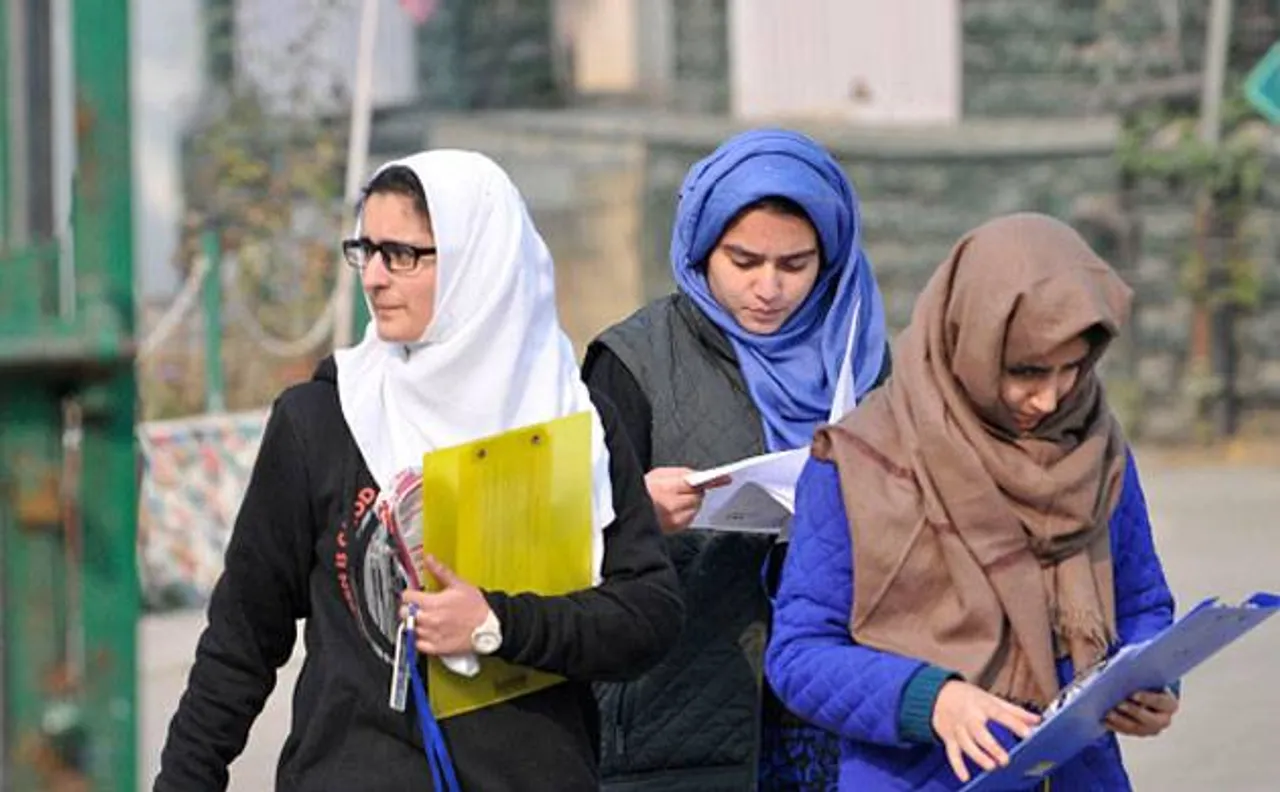 J-K: Students dare separatistsâ€™ diktats; 95 per cent turn out for class XII exams