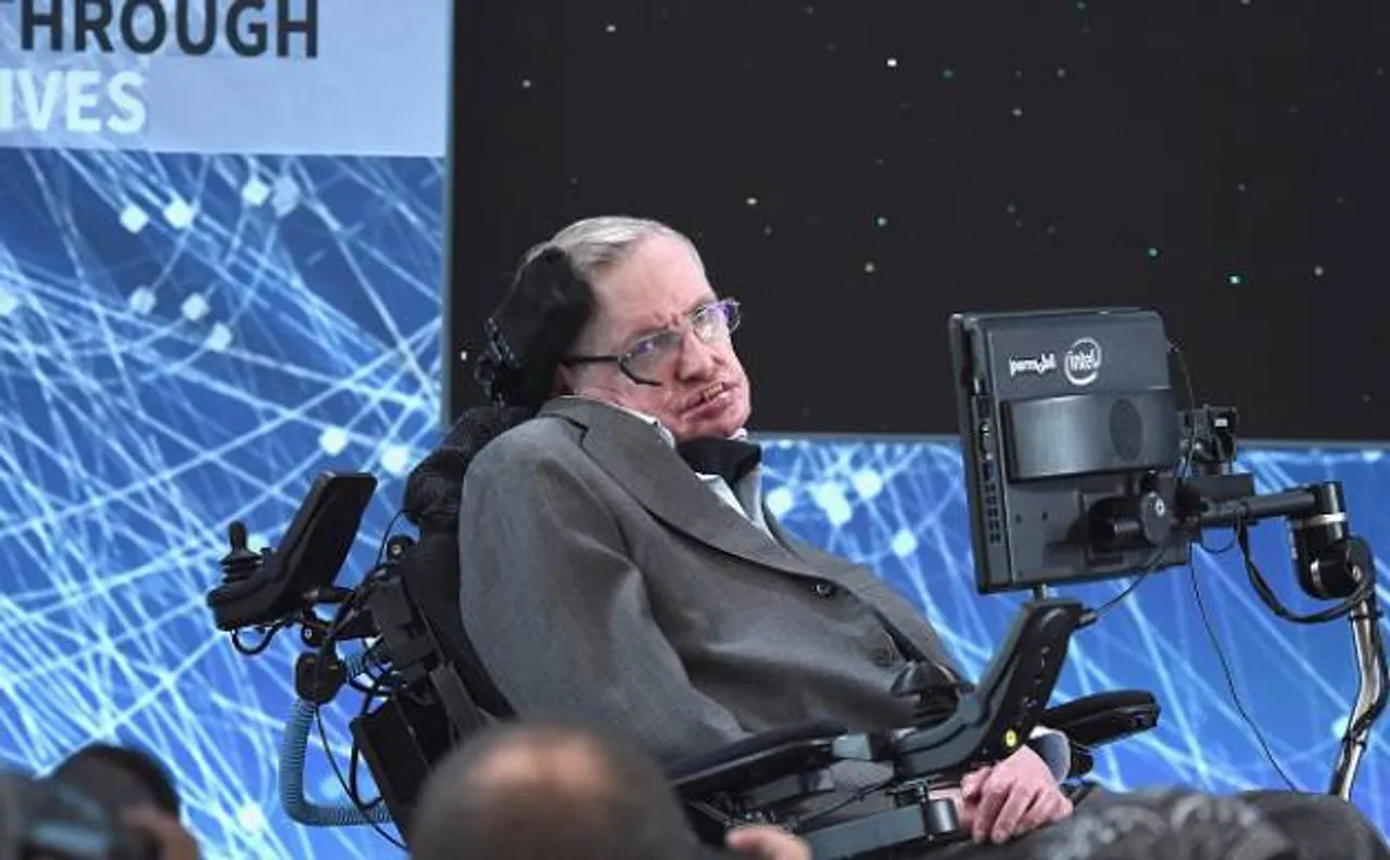 Artificial Intelligence could wipe out humanity in another 1000 years, says Stephen Hawking