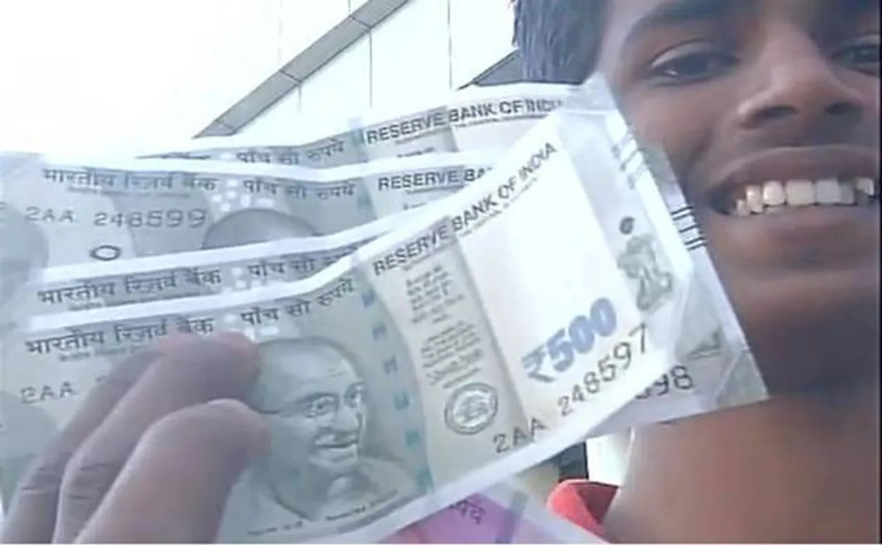 CPI leader moves SC challenging validity of Devnagiri script in new currency notes