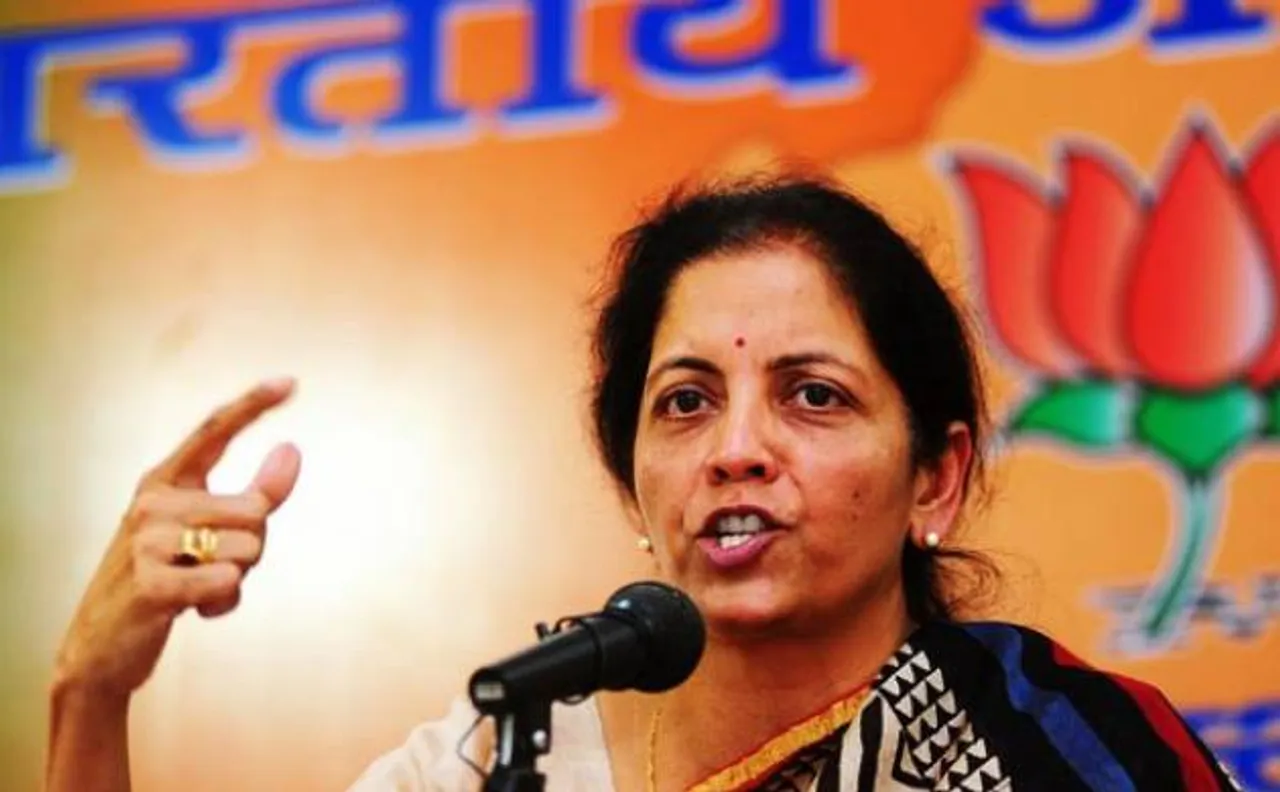BJP accuses Congress of â€˜fear mongeringâ€™ on currency overhaul 