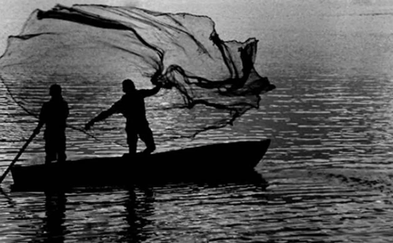 Pakistan seizes 8 Indian fishing boats off Gujarat coast