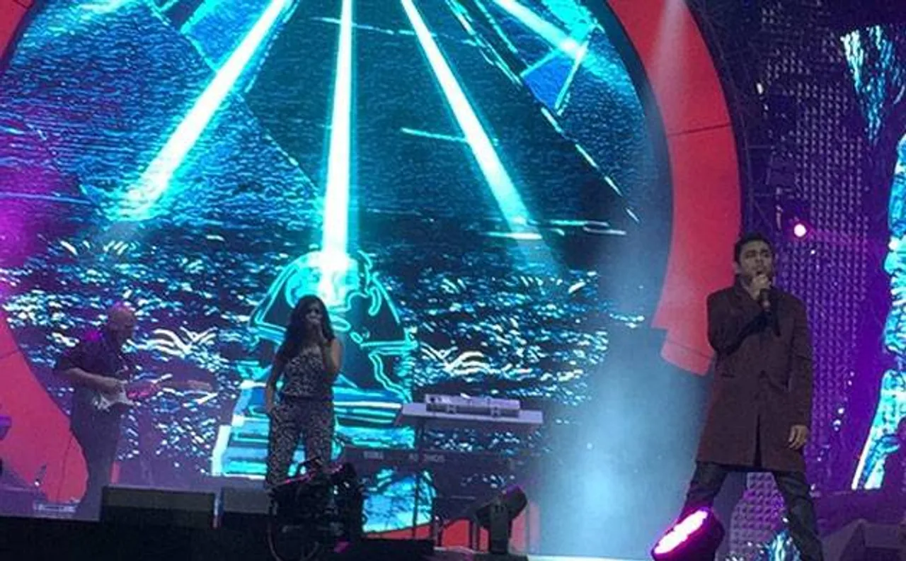 Global Citizen Festival 2016 India begins with performance by super star Amitabh Bachchan