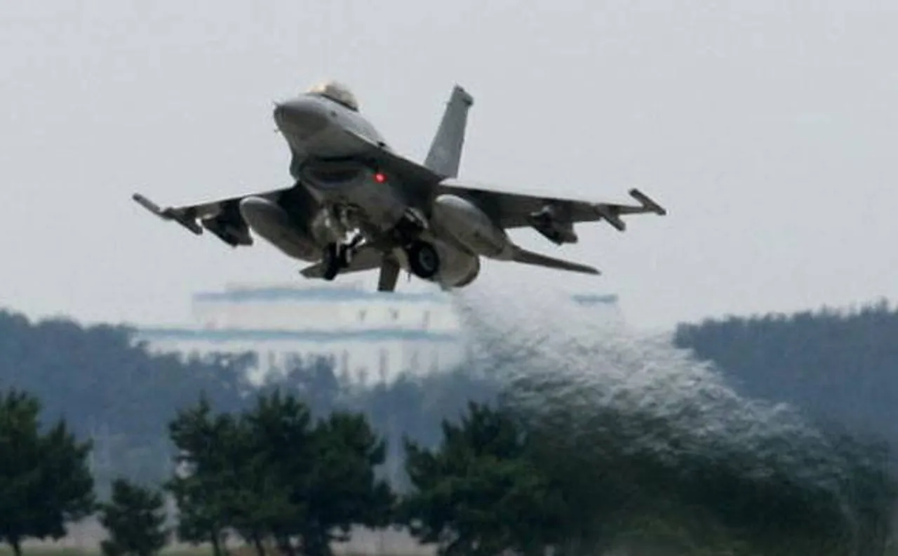 Pakistan has 130-140 nuclear weapons; F-16s made nuclear capable: Report
