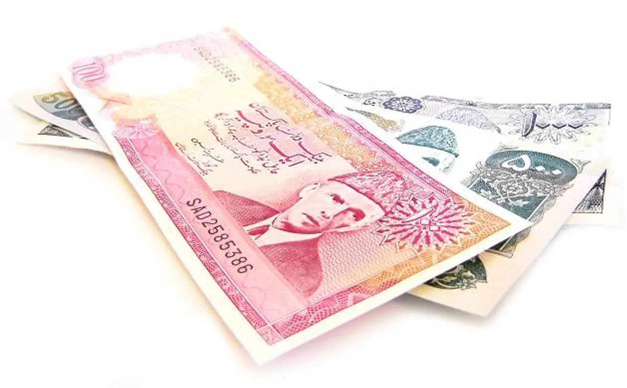 Pakistan economy hits at debt and liabilities increase to rupees 14.79 trillion 