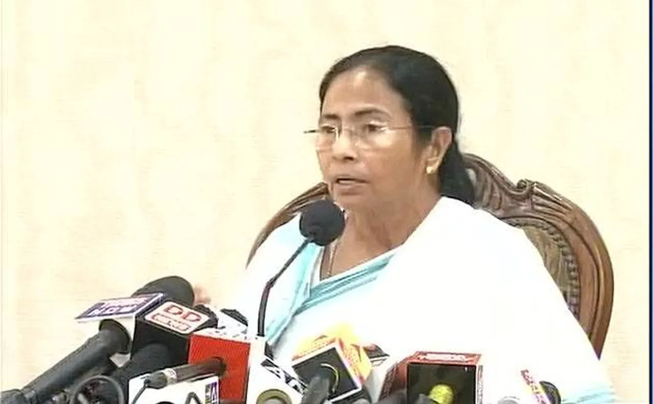 Centre must come up with a proper plan on demonetisation: Mamata Banerjee