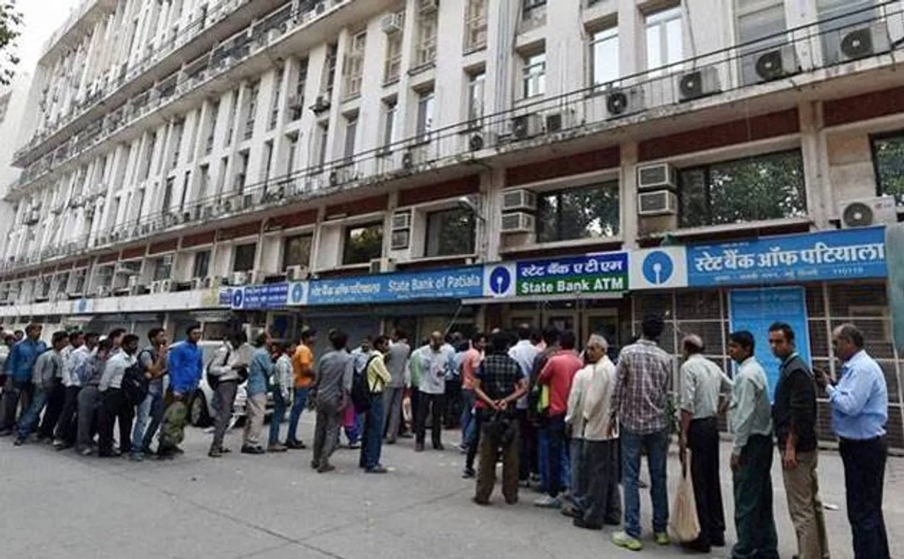 Demonetisation: Banks agree to deploy micro ATMs to aid cash strapped weavers 