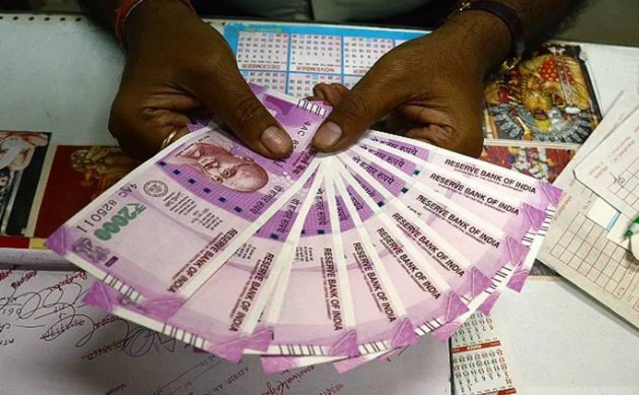 From relief for farmers to waiving service charges on e-transactions, here's how Modi Govt fighting cash rush