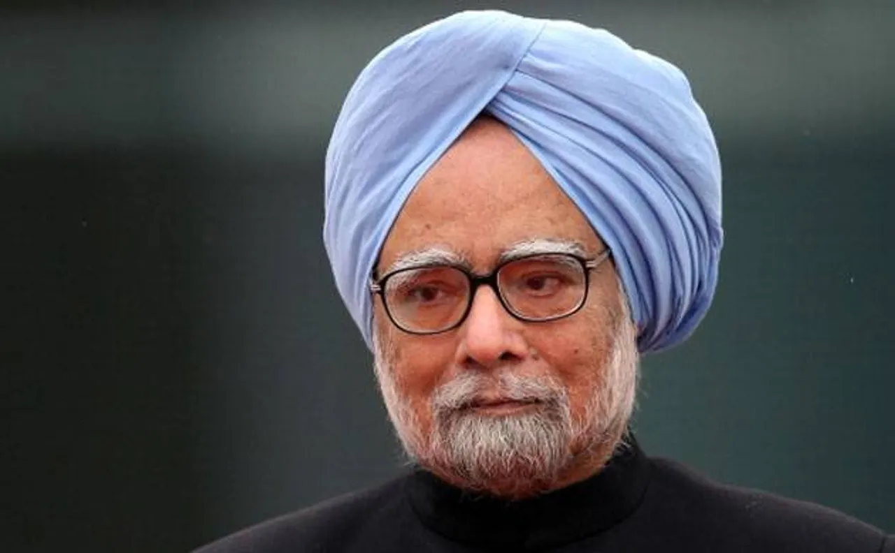 Take Manmohan Singh's words seriously: Uddhav Thackeray tells Central Government