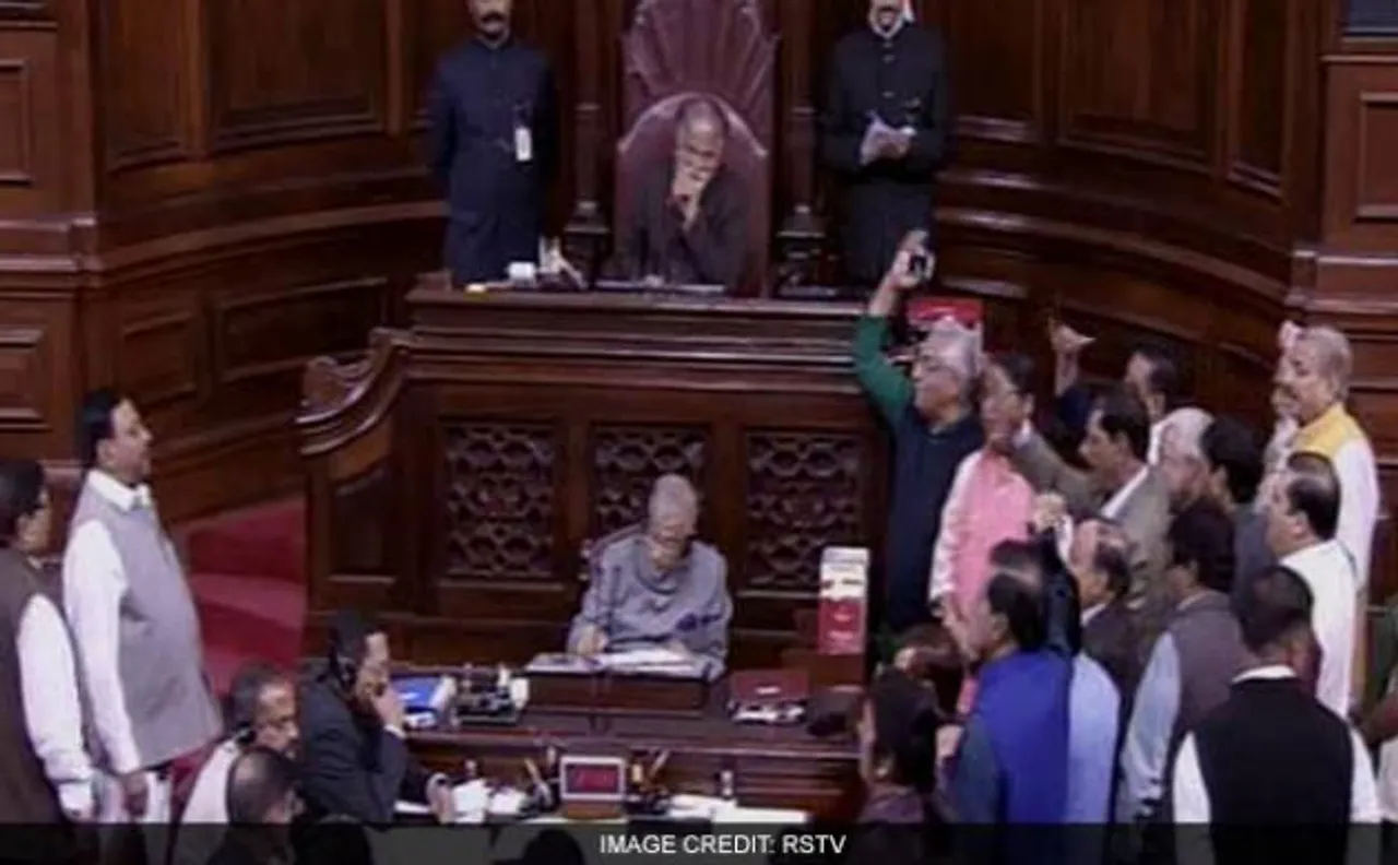 Demonetisation: Parliament adjourned till Friday as Oppn-Govt battle continues; Manmohan calls it organised loot, Jaitley rejects charges 