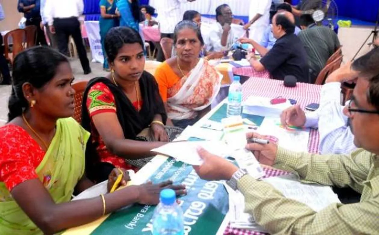 Demonetisation effect: Jan Dhan deposits soar by over Rs 27,000 cr post Nov 8