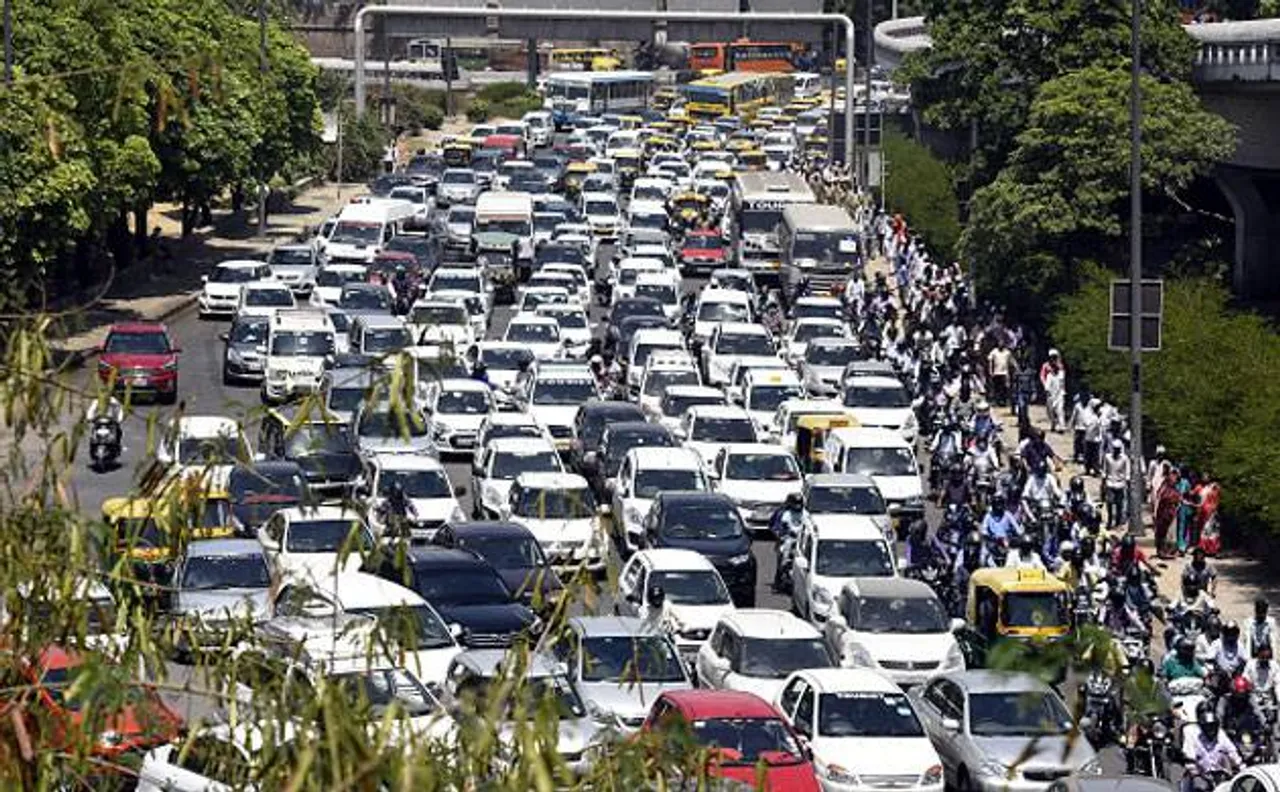National Green Tribunal criticises Delhi Police for not removing defunct vehicles parked on roads