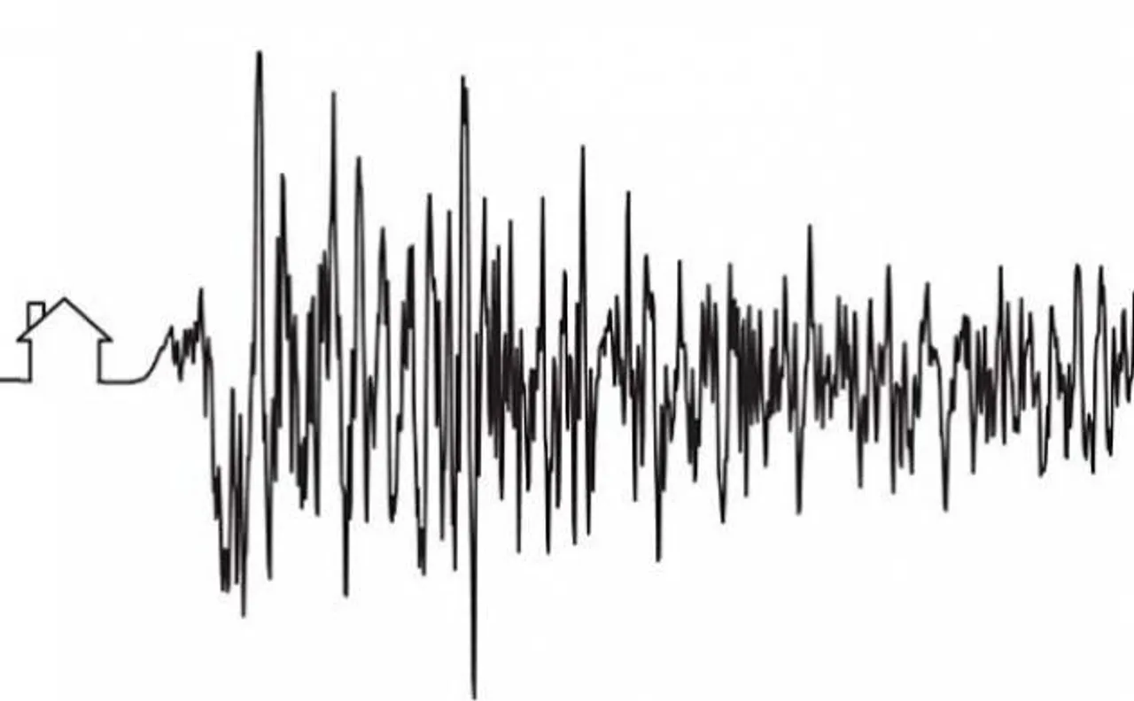 Earthquake measuring 5.5 strikes Nepal; tremours felt in Bihar 