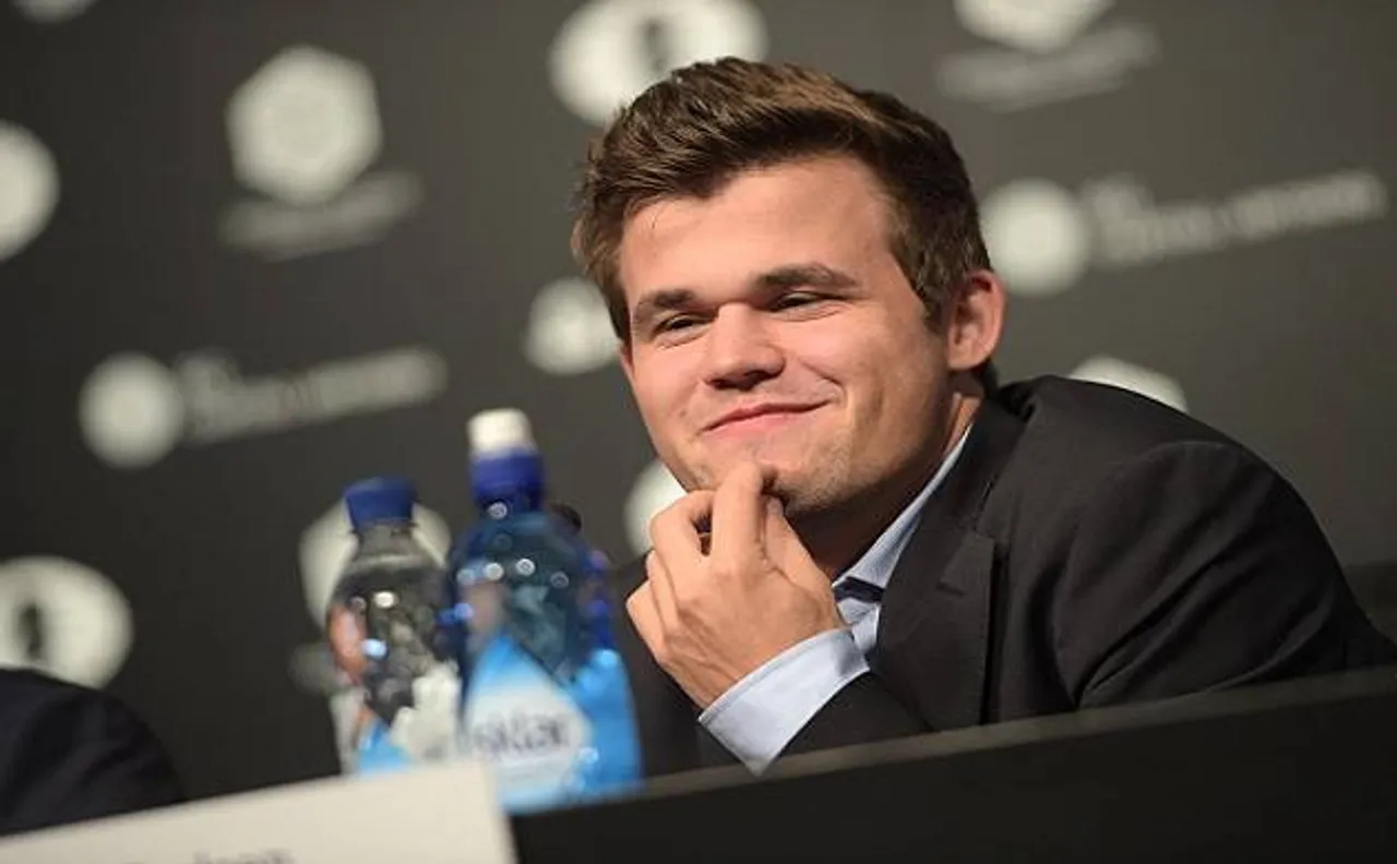 Magnus Carlsen defeats Sergey Karjakin to retain World Chess Championship