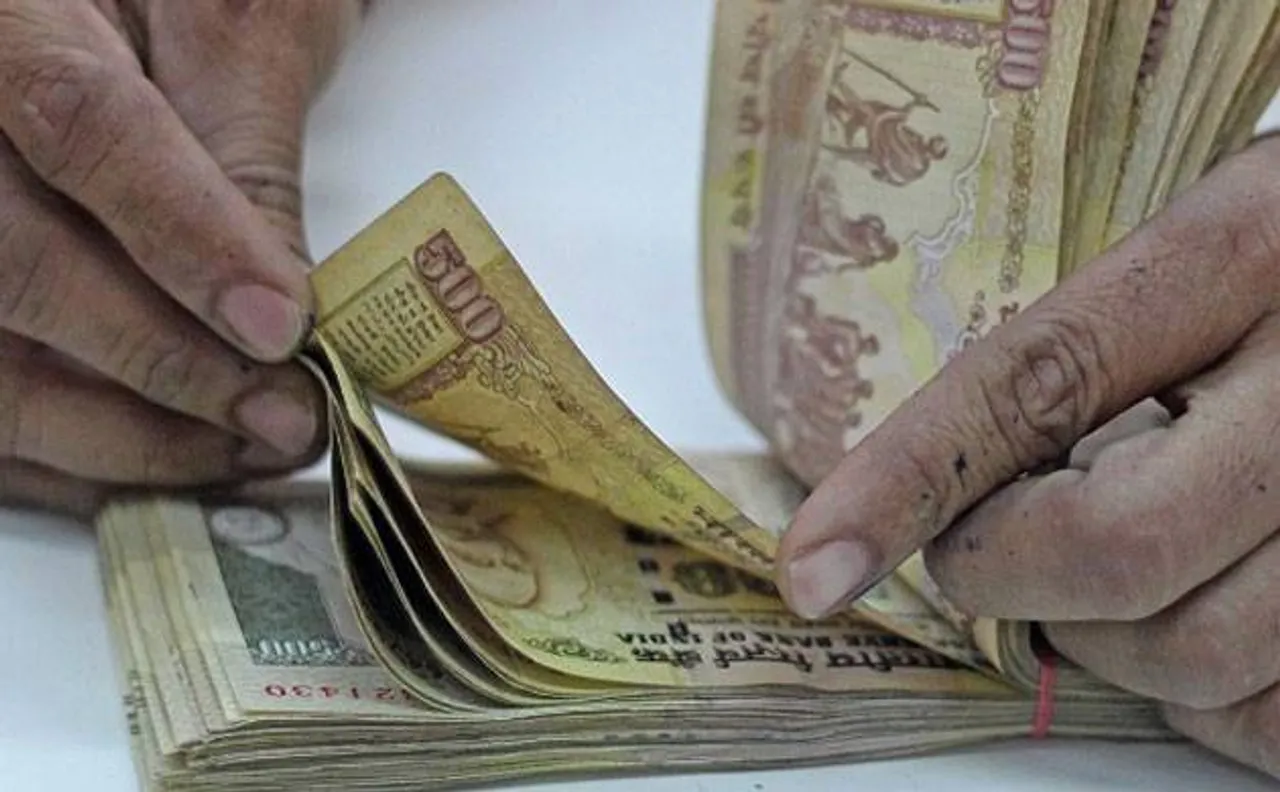 Use of old notes discontinued for fuel, air tickets; toll plaza charge applicable from today