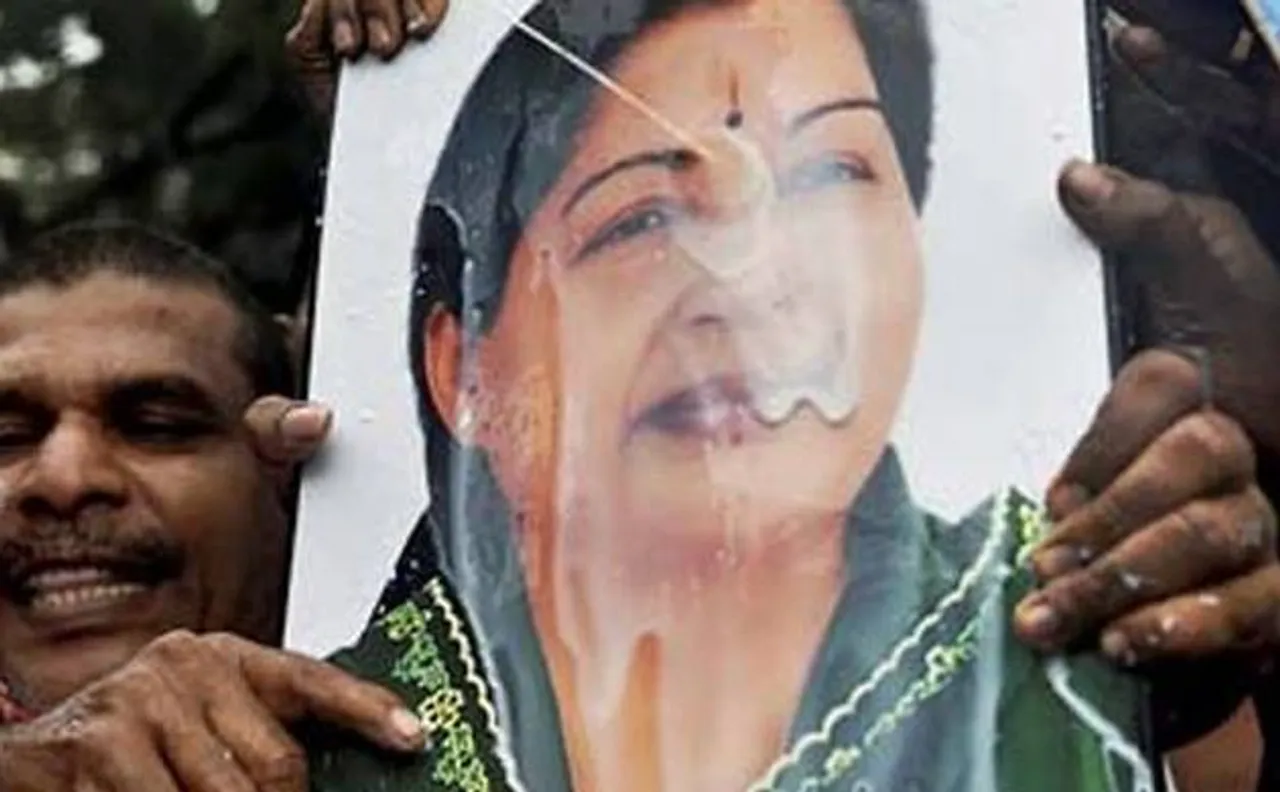 As it happened: Jayalalithaa's journey ends, her mortal remains buried next to MGR at Marina Beach in Chennai