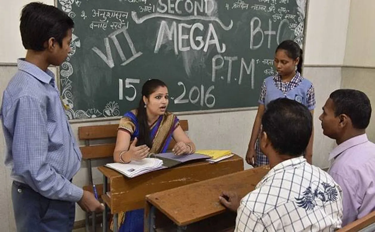 Delhi: Government takes decision to increase salary of guest teachers clearing CTET