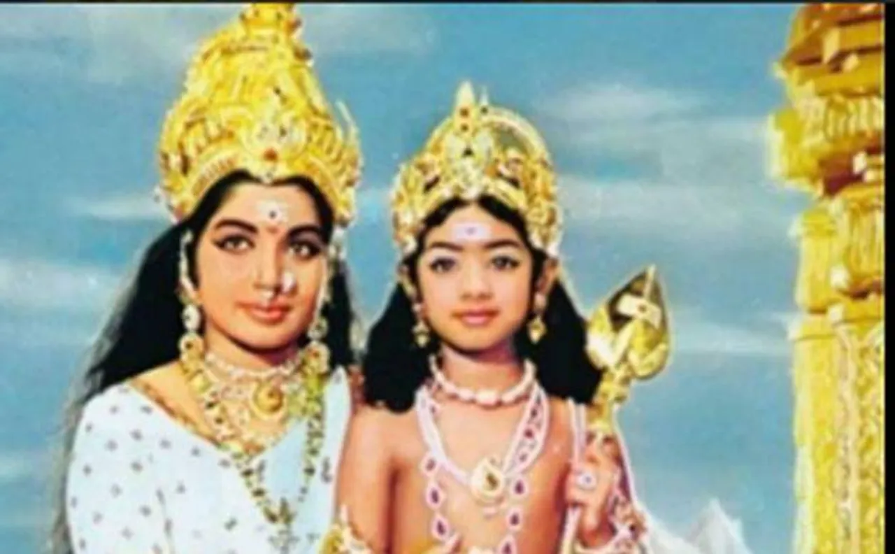 Veteran actress Sridevi pays tributes to Jayalalithaa, shares an old picture with Amma