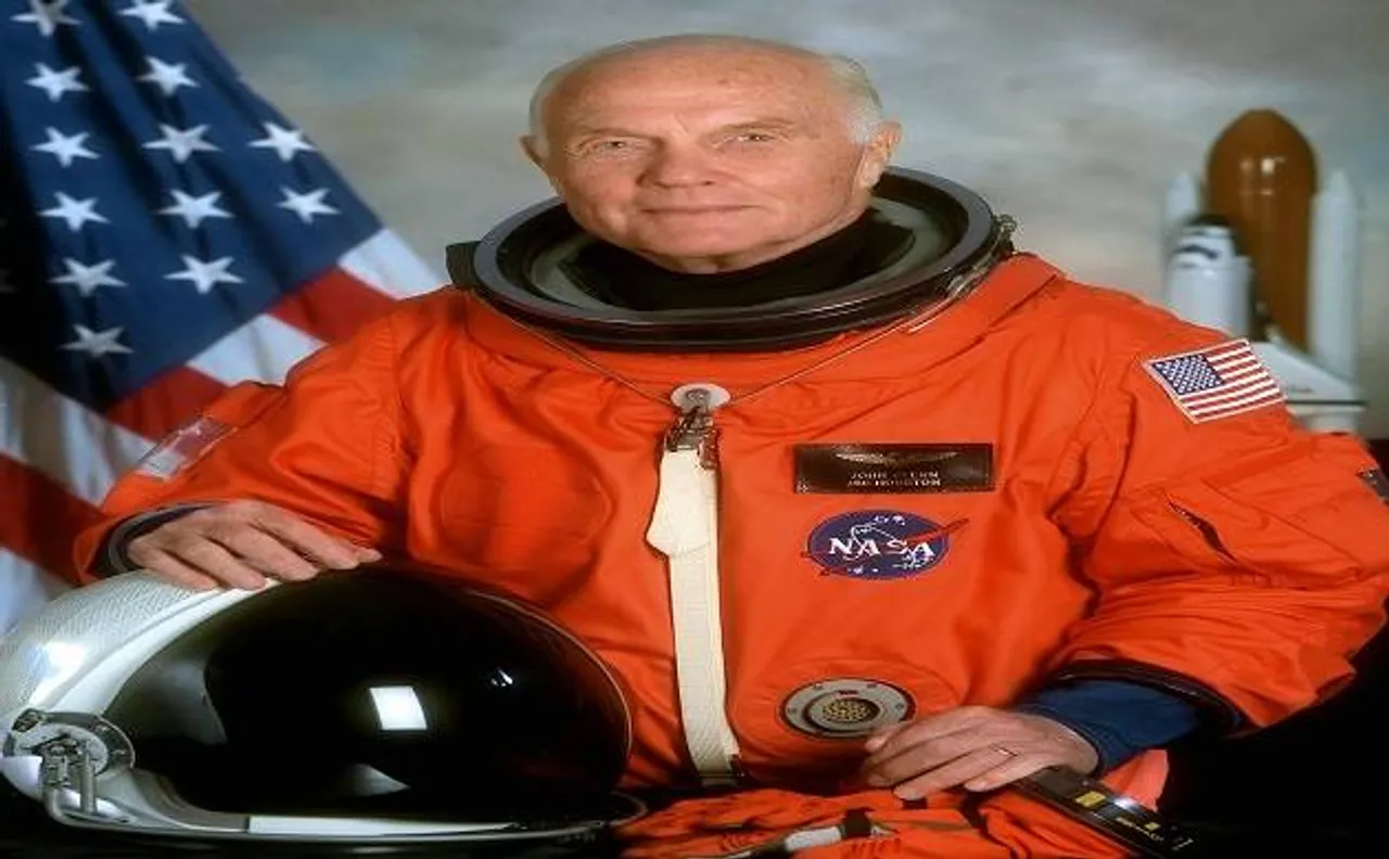  First American astronaut in space John Glenn dies at 95 