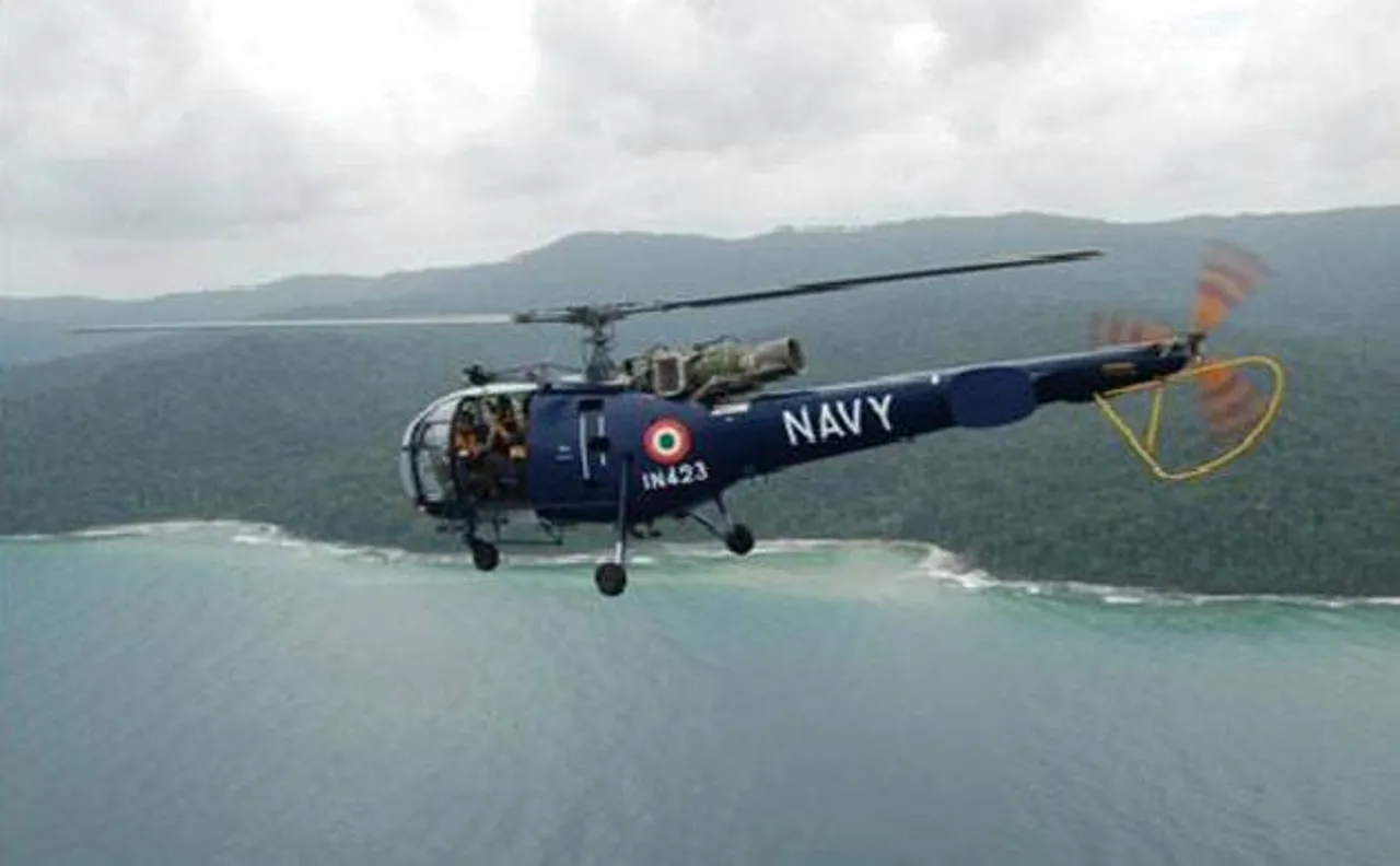Indian Navyâ€™s Chetak helicopter makes emergency landing in Goa