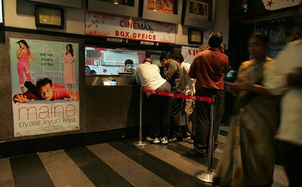 3 Chennai youths beaten up for not standing during national anthem in theatre, booked with 4 others 