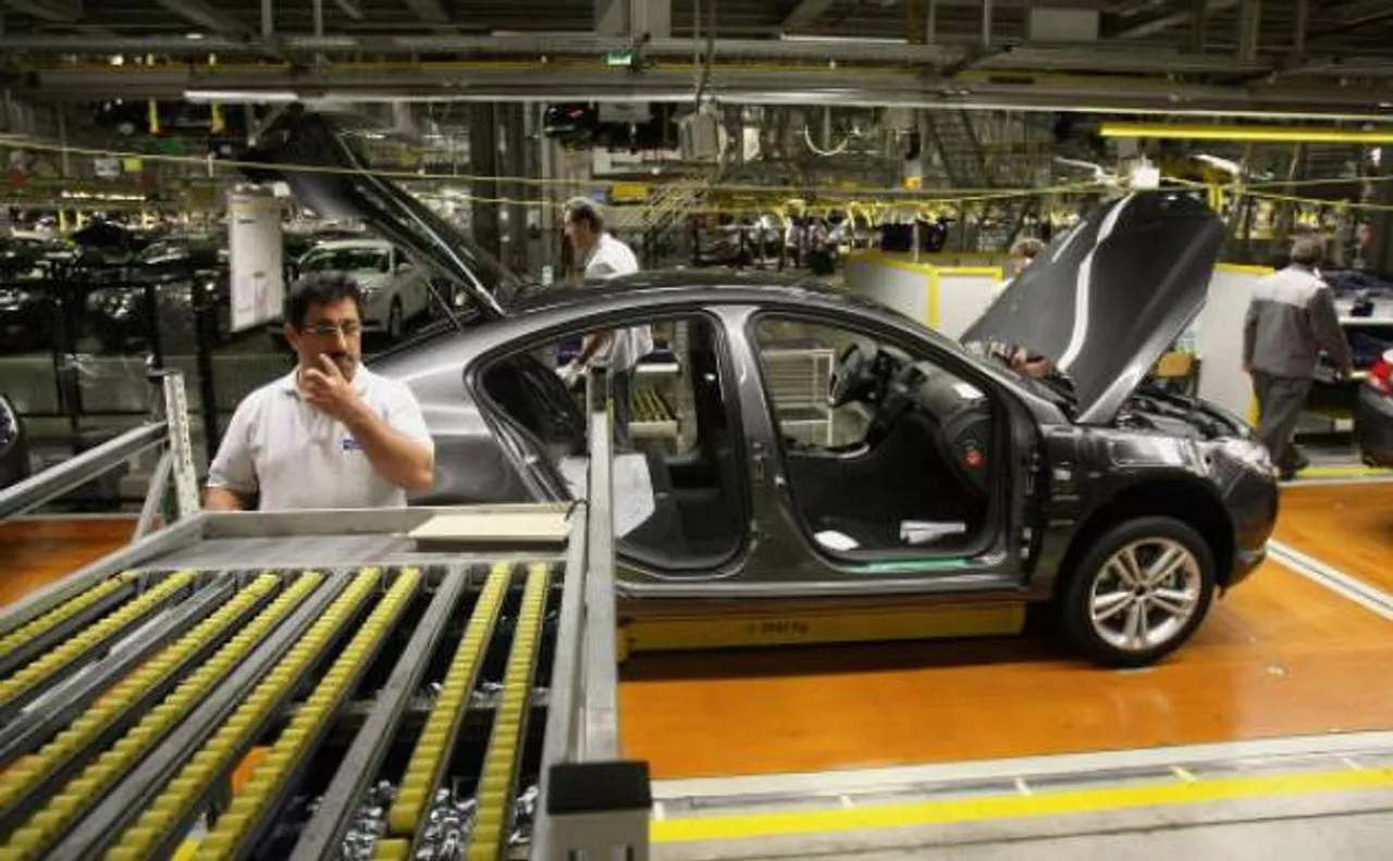 Hyundai, Nissan to hike car prices from January 2017 to offset higher input costs