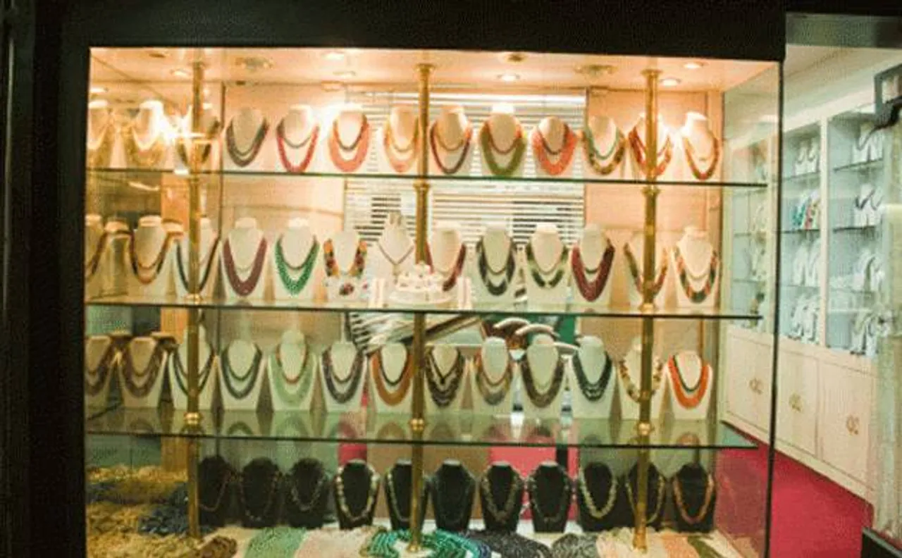 Indore: Income tax sleuths raid 4 jewellery-making outlets, recover incriminating docs