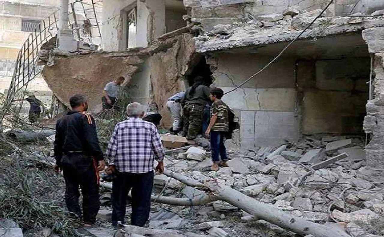 Aleppo evacuation suspended after rebels open fire on convoy