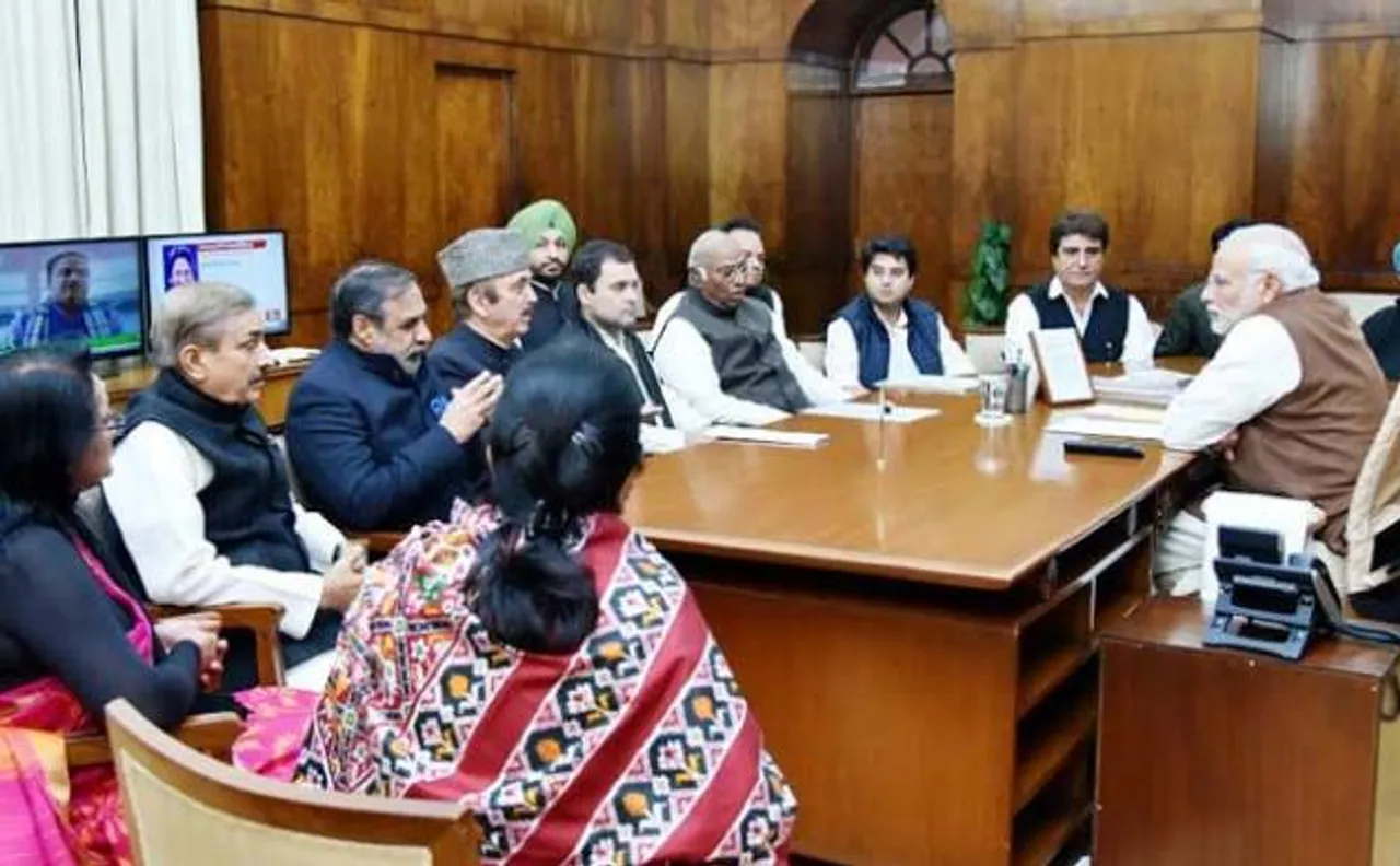 We should meet regularly like this, PM Narendra Modi tells Rahul Gandhi