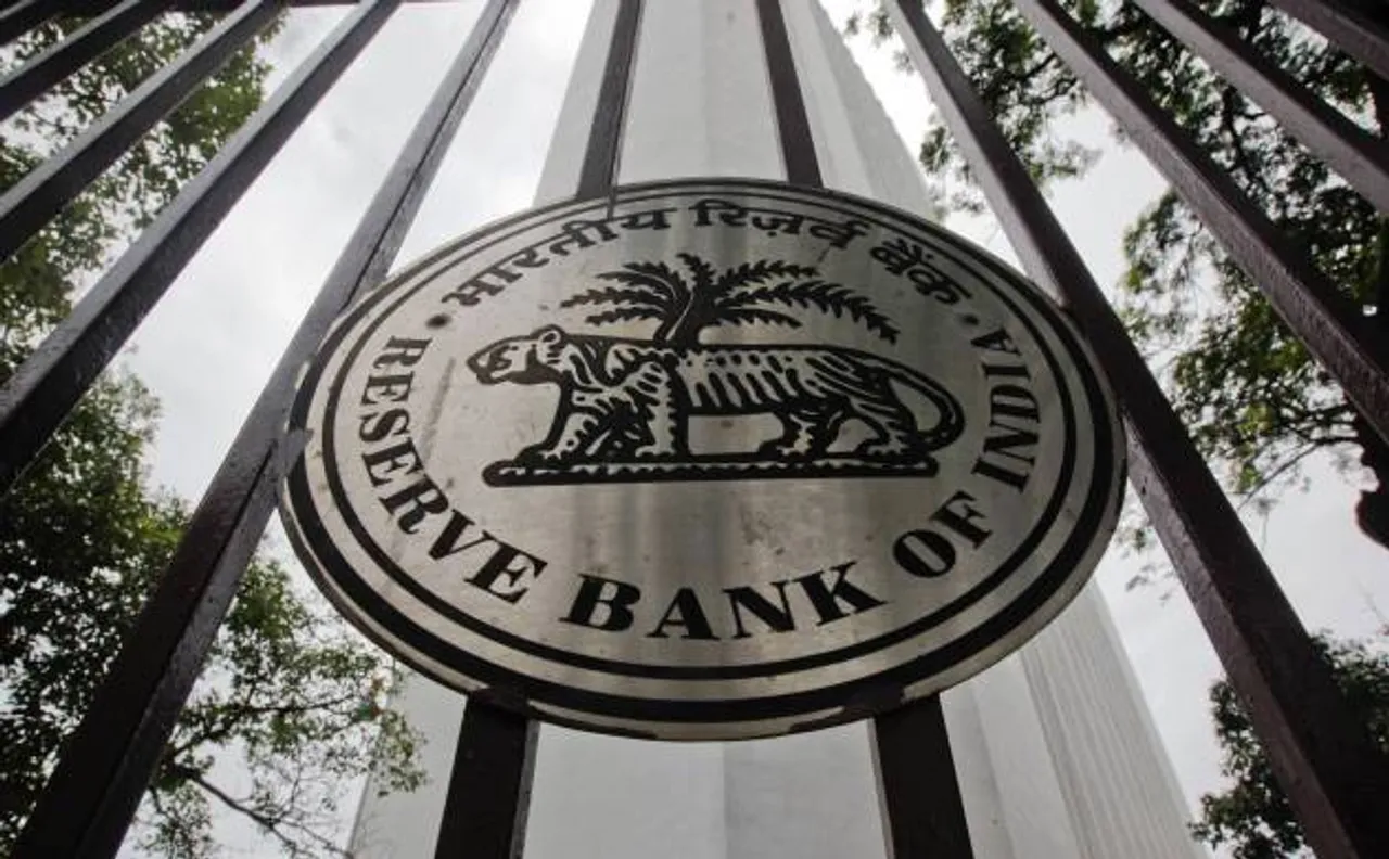 Pre-2005 notes of Rs 500, Rs 1,000 can still be deposited at banks: RBI