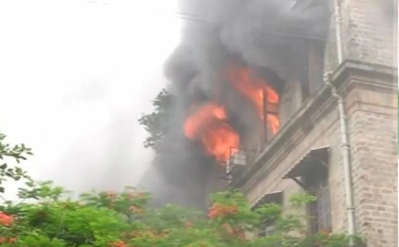 Fire in high-rise commercial tower, over 150 evacuated in Ahmedabad