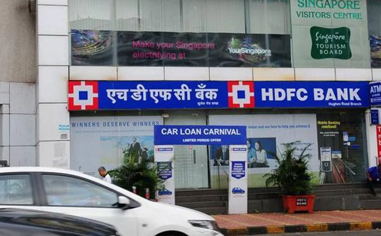 HDFC rectifies technical error after customers receive wrong account balance message