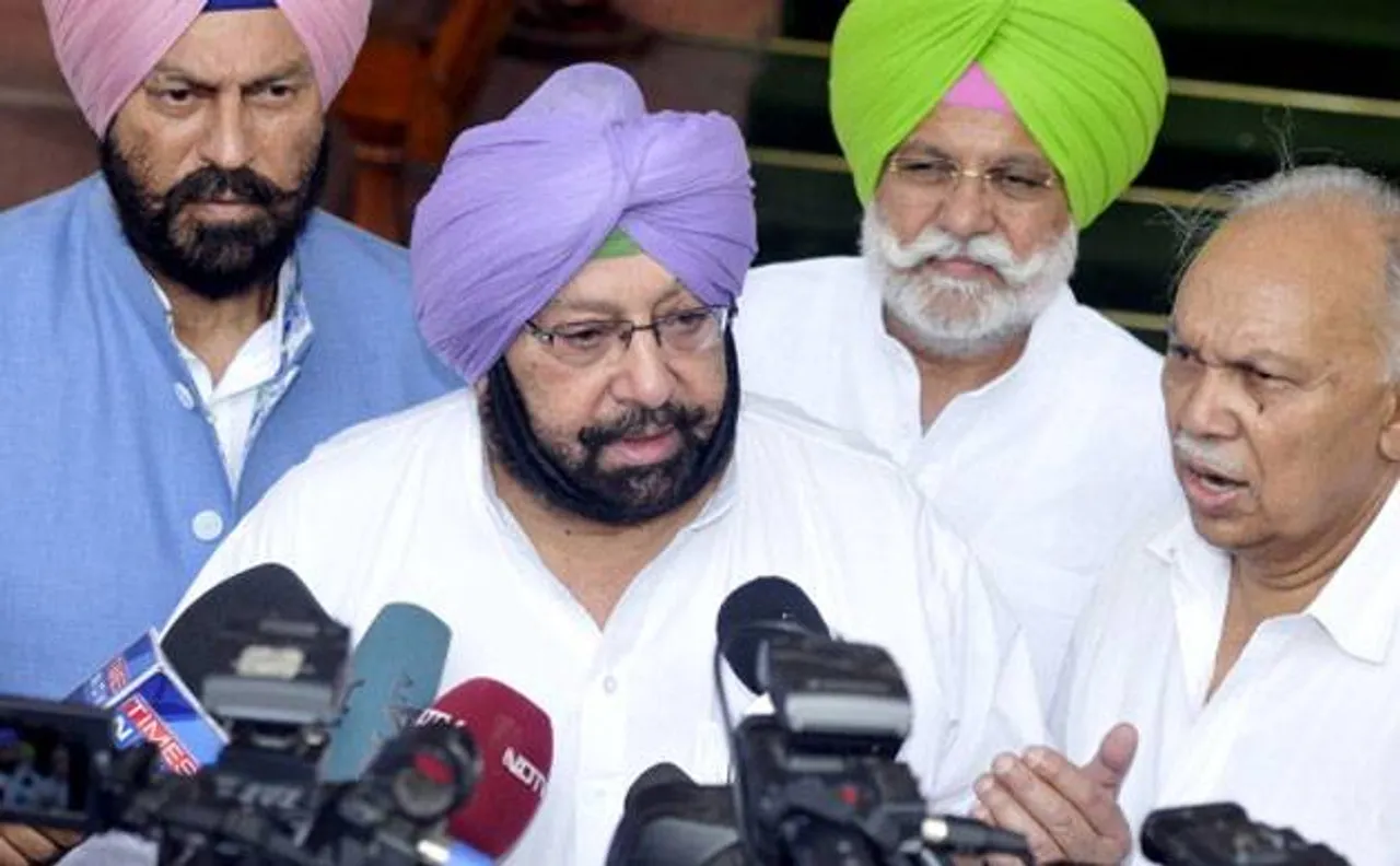 Punjab: Many leaders from SAD, AAP, join Congress in presence of Amarinder Singh