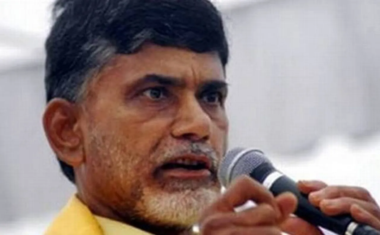 After 'breaking his head 'on note ban solutions, Andhra Pradesh CM Chandrababu Naidu now says,  demonetisation problems easing out 