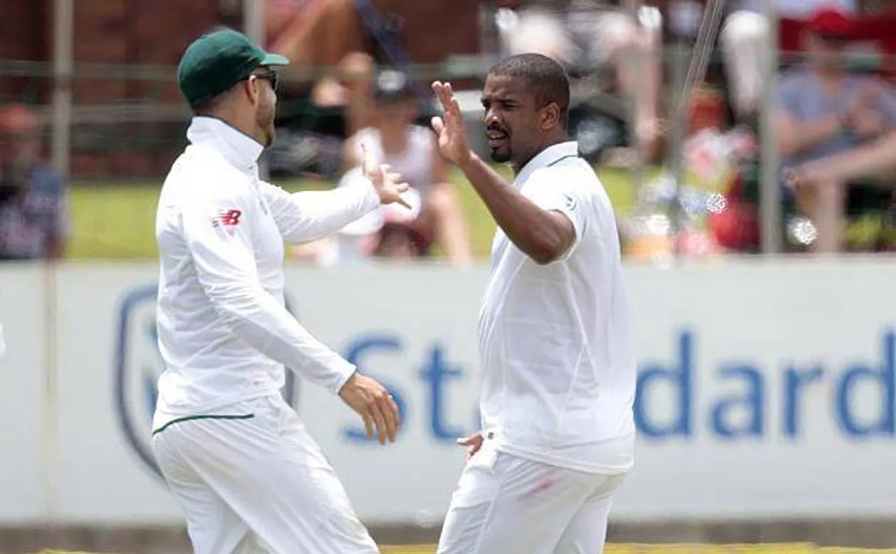 Sri Lanka lose 7 wickets after restricting South Africa to 286