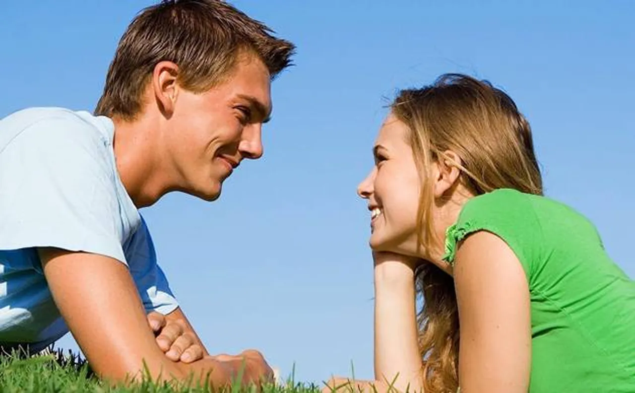 Scientists decode our inability to maintain eye-to-eye contact while talking