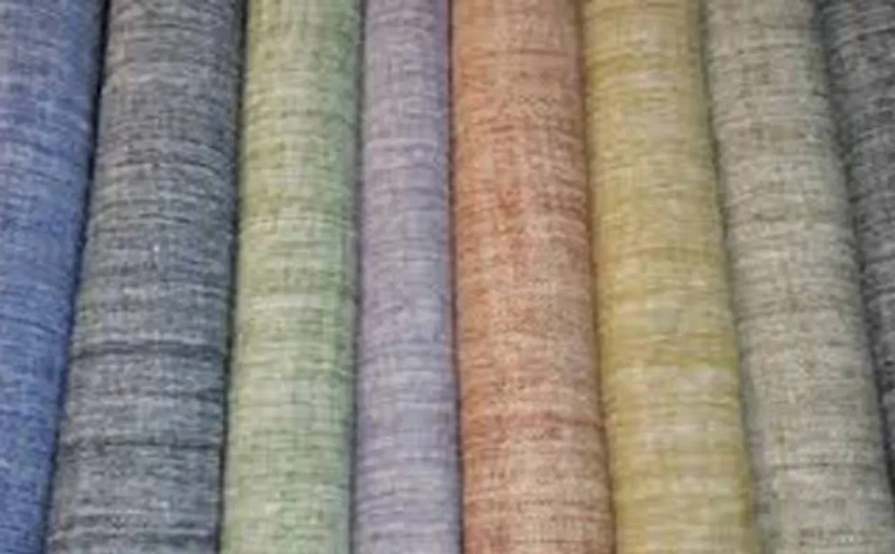 MP Govt appeals to employees to wear Khadi once a week