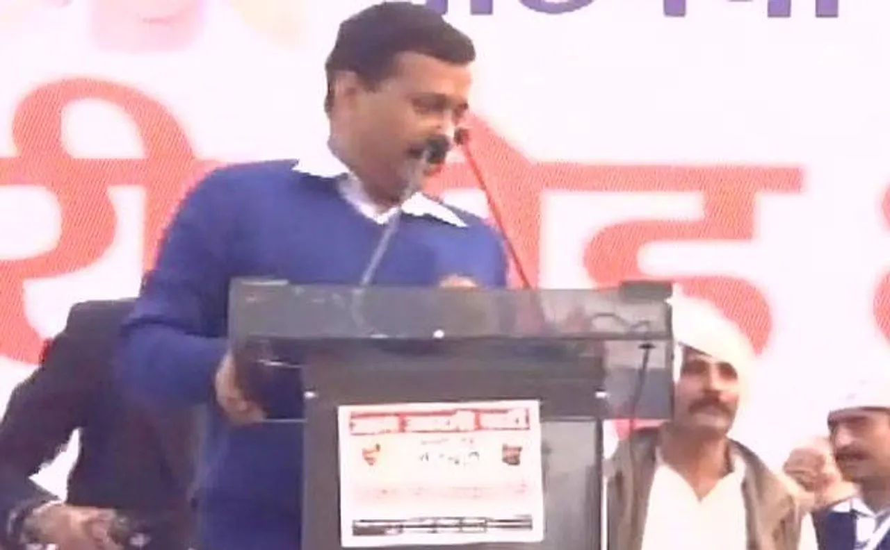 Shoe thrown at Arvind Kejriwal during rally in Rohtak, CM escapes unhurt