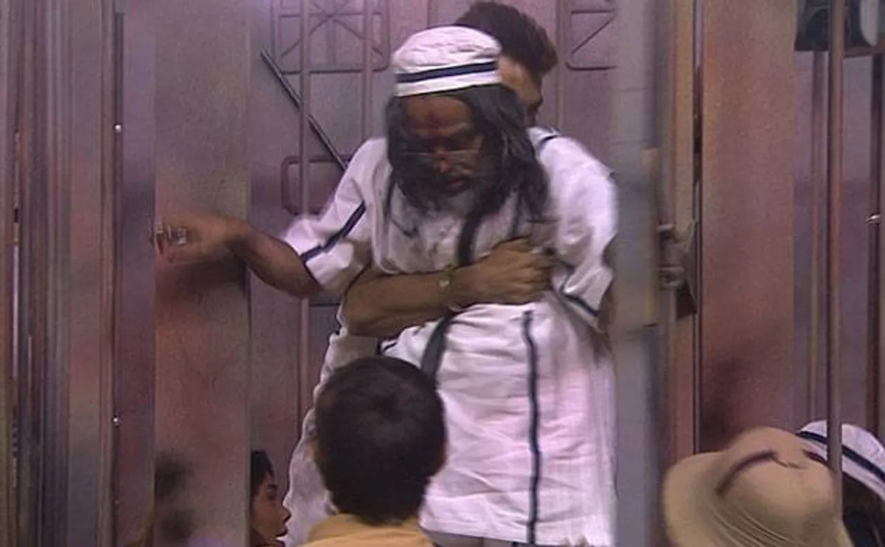 Bigg Boss 10: Post eviction, Om Swami refuse to leave the house, gets kicked out by security