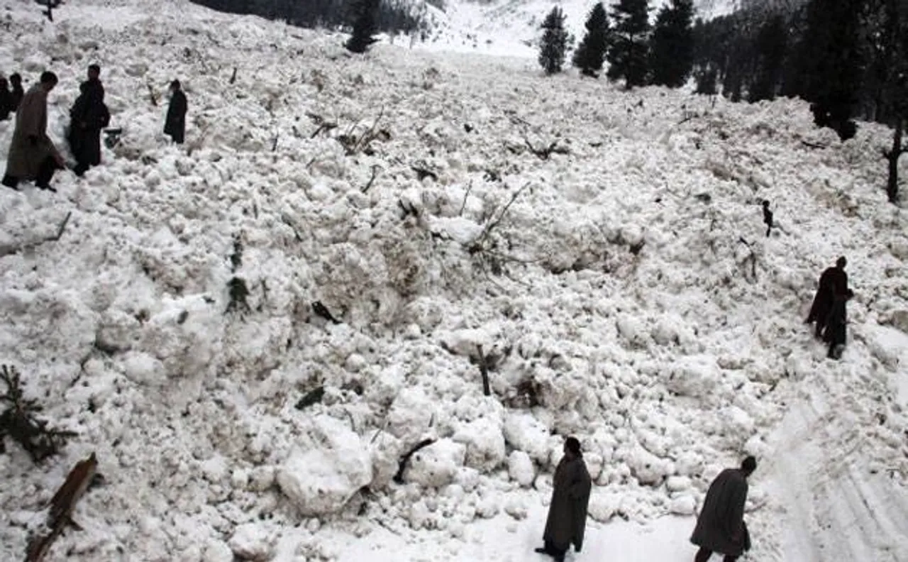 Medium danger avalanche warning issued in J&K, Himachal Pradesh