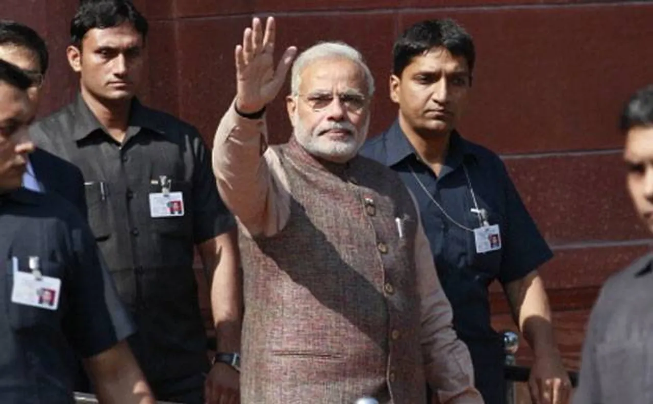 PM Modi hits out at political worshippers of blackmoney and corrupt politics