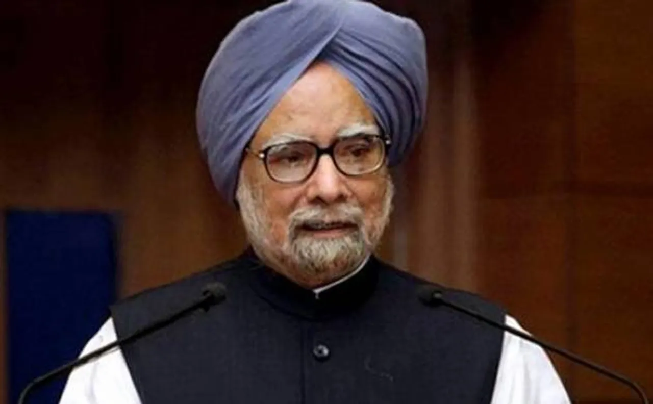 Former PM Manmohan Singh terms demonetisation move a disaster, says worse is yet to come