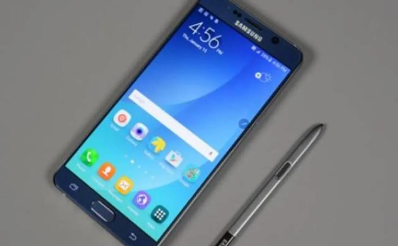 Samsung likely to launch foldable smartphones in third quarter of 2017: Report