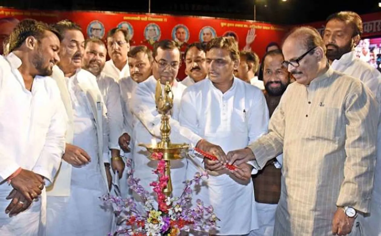 If Samajwadi Party splits, will pick Akhilesh over Mulayam: NCP