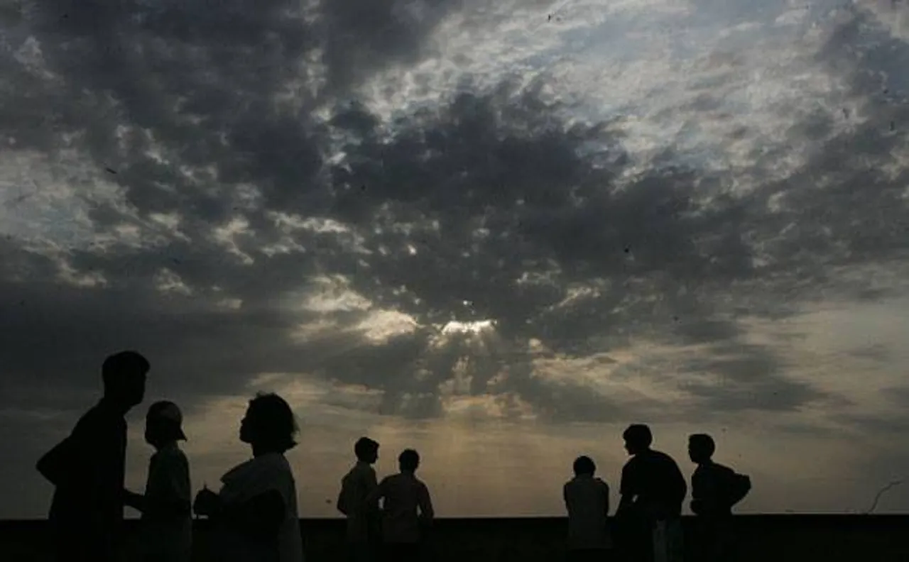 Few cities in Punjab, Haryana receive light showers, minimum temperature rise by few notches