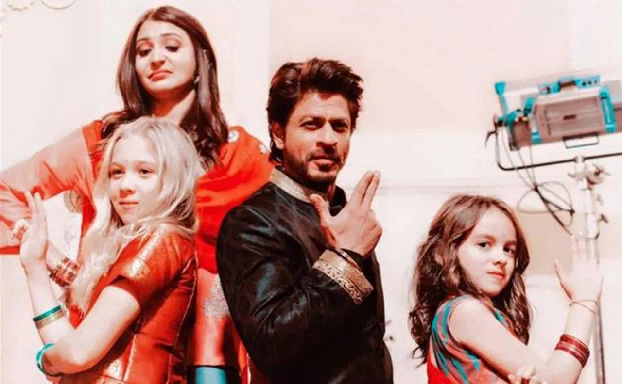 Shah Rukh Khan admits to feel awkward posing for magazine covers with heroines